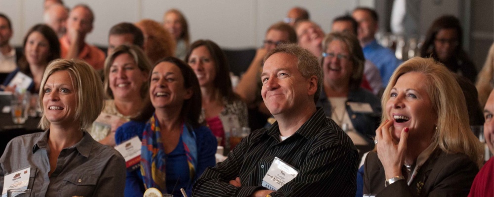 Vorbitul in public: distreaza si vei cuceri