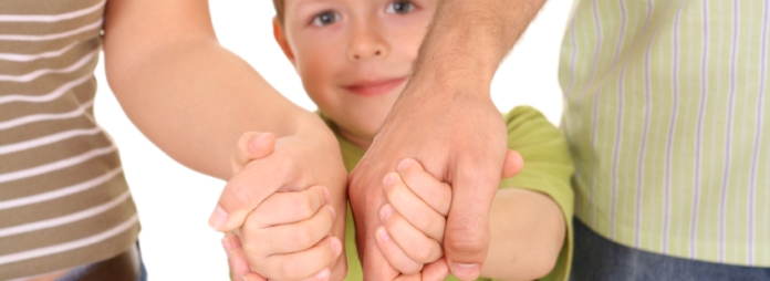 În ce condiţii vor beneficia anual părinţii de o zi liberă pentru îngrijirea sănătăţii copiilor?