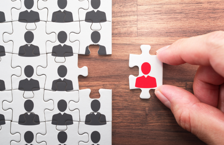 BestJobs: În noiembrie, angajatorii au scos la bătaie cu 5% mai multe locuri de muncă decât în aceeași perioadă a anului trecut.