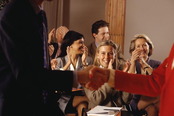 Sfaturi-cheie care asigura succesul programului de recompensare a angajatilor